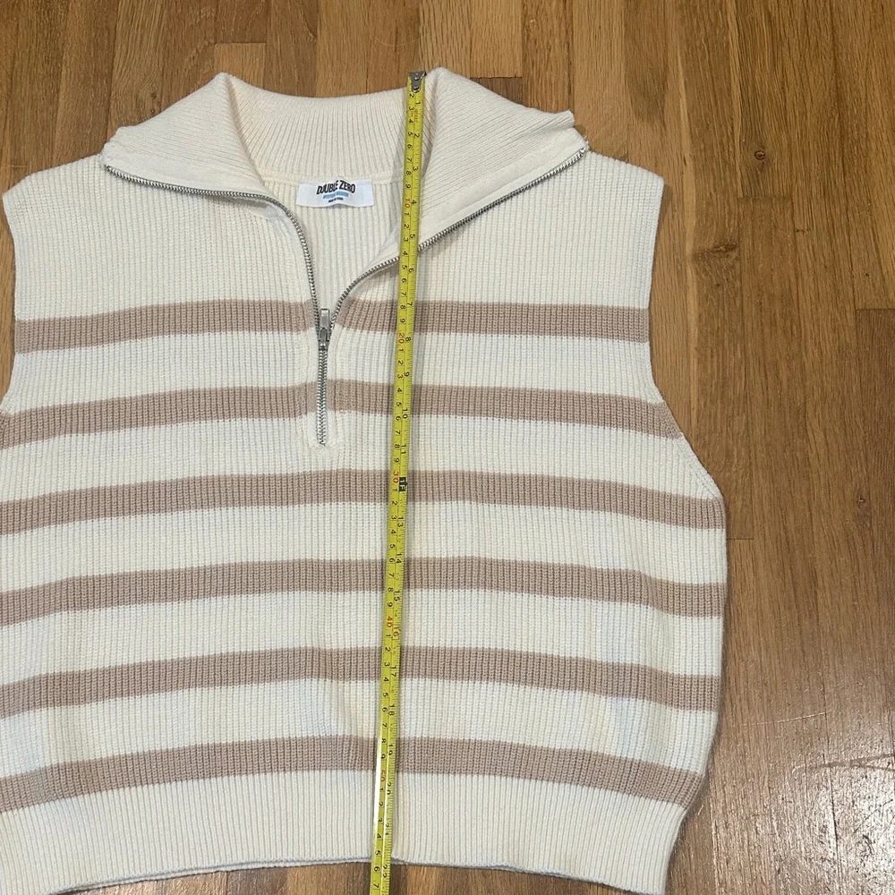 *last chance* Double Zero | Women’s Striped Sleeveless Zip-Up Sweater Vest - Picture 3 of 11